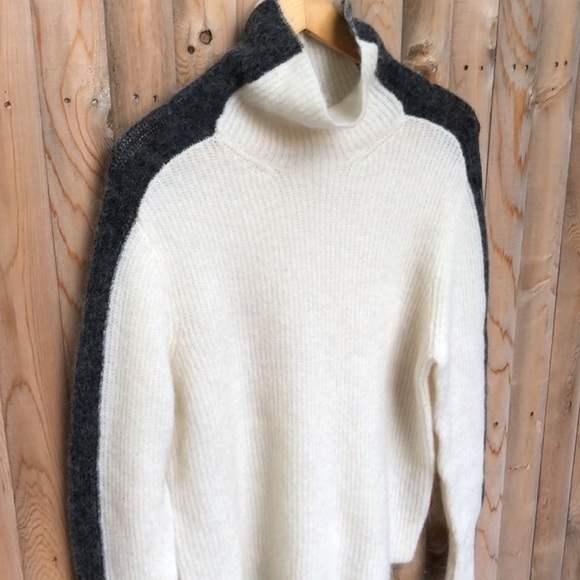 GANNI NWOT Callahan Mohair Egret White Gray Mockneck turtleneck Sweater M - Picture 11 of 12